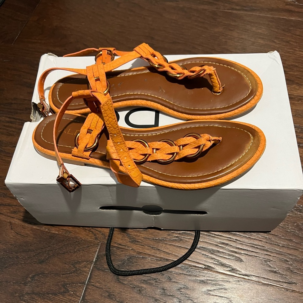 Aldo T-Strap Sandals, Women's 6.5 (Orange)
